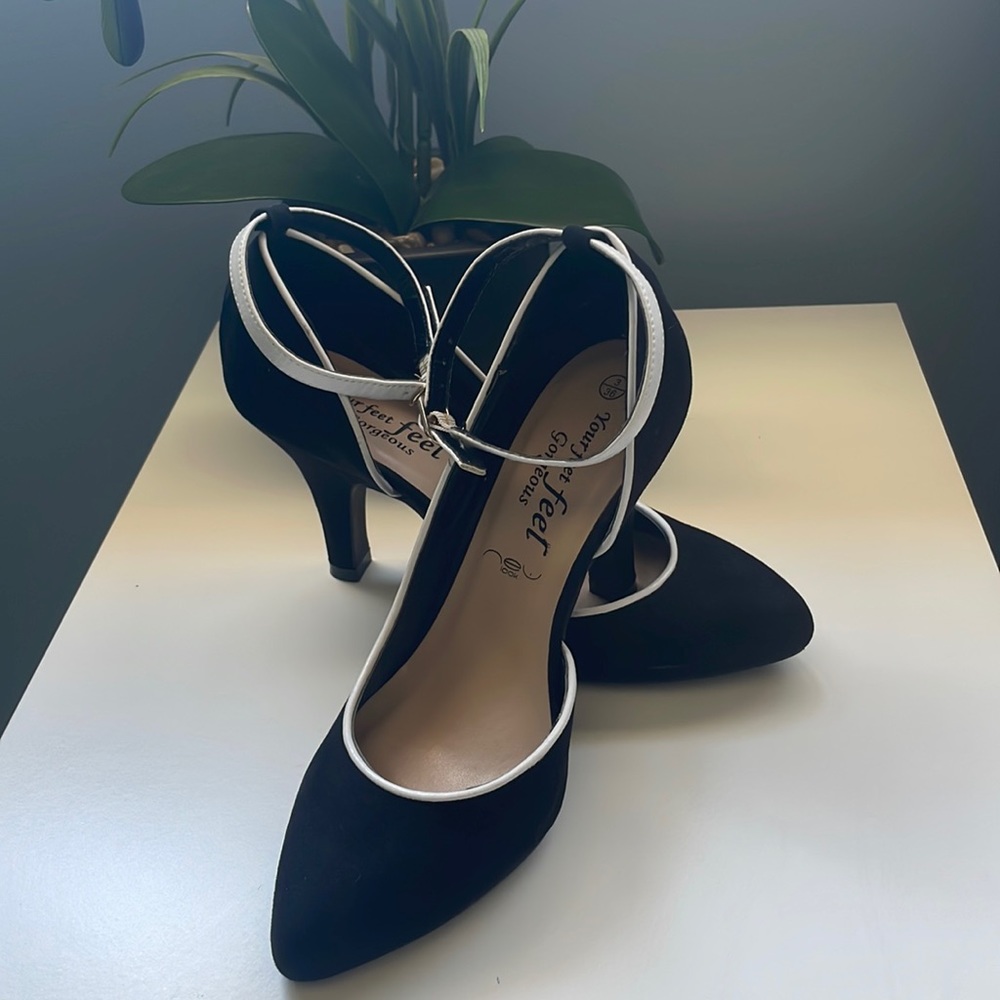 New look,black and white 3inch heals.